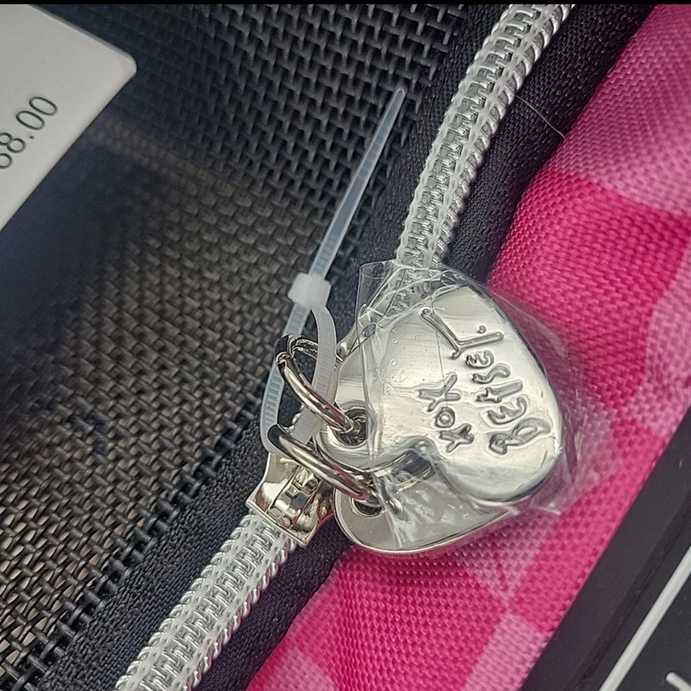 Pet Carrier Bag in Pink Checkered Design - Picture 7 of 8